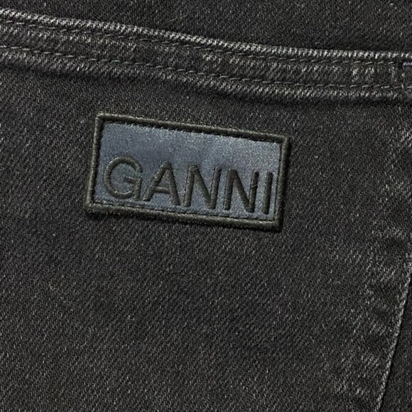 Ganni Cropped Black Jeans — Size 26W x 32L - Picture 9 of 13